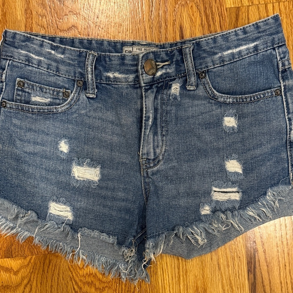 Free People Distressed Denim Women Shorts - Picture 2 of 3